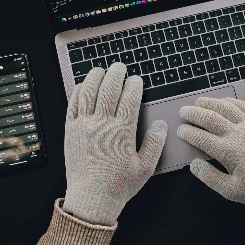Women's Plum Pink Upgraded Touch Screen Thermal Soft Knit Lining Winter Gloves
